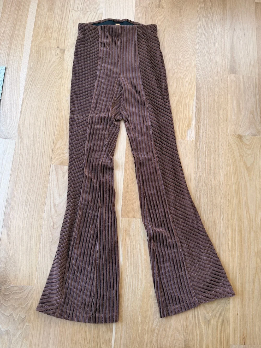 Free People flared velvet leggings